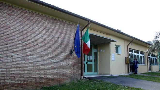 Ladri in azione nella notte alle scuole di Vallecchia: rubato materiale elettrico e 100 euro in contanti