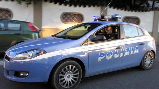 Armati di ombrello tentano una rapina