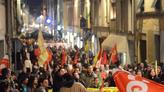 Il corteo anti Fn soddisfa la sinistra e la polizia indaga