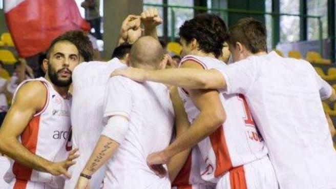 L’Arcanthea fa i conti con la voglia di rivincita del Basket Recanati