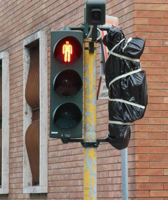 Sensi unici in varie strade del quartiere