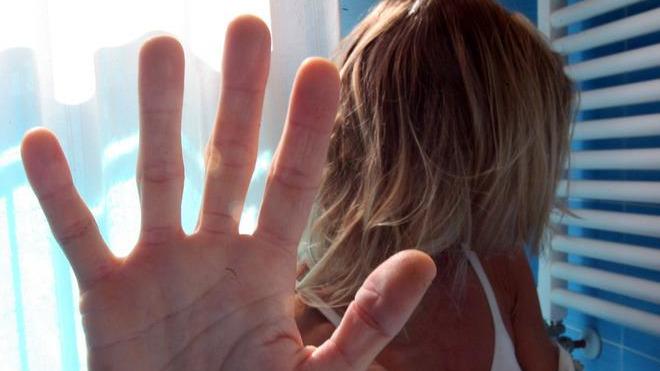 Violenza su donne, oltre 200 casi