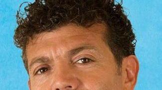 Torna a casa coi figli e trova i ladri