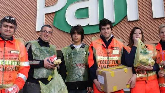 Solidarietà: torna la colletta alimentare