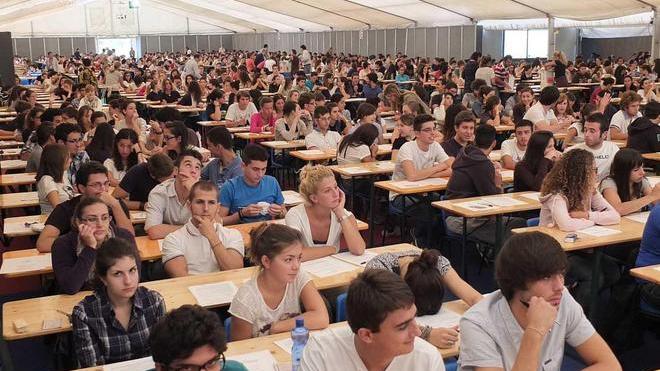 Numero programmato, le aule si svuotano