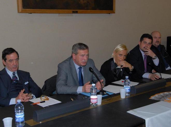 I “big” sono con Alfano i giovani con la Meloni