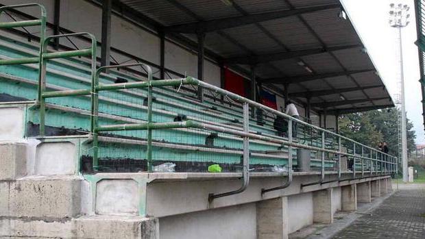 Messa la rete proteggi bimbi allo stadio
