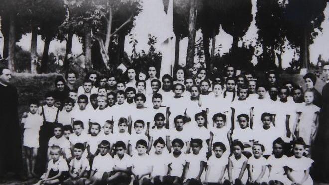 Oggi si ritrovano di nuovo a pranzo i “ragazzi del ’46”