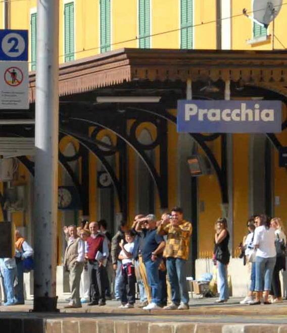 Il clou a Pracchia con banchi e degustazioni dei prodotti locali 