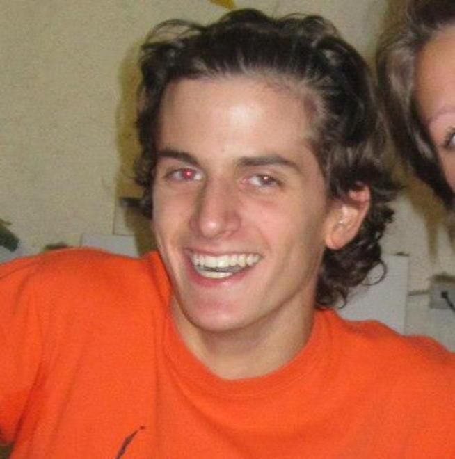 Muore a soli 16 anni mentre va a scuola 