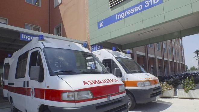 Colto da infarto, muore nella sala d’attesa dell’ospedale