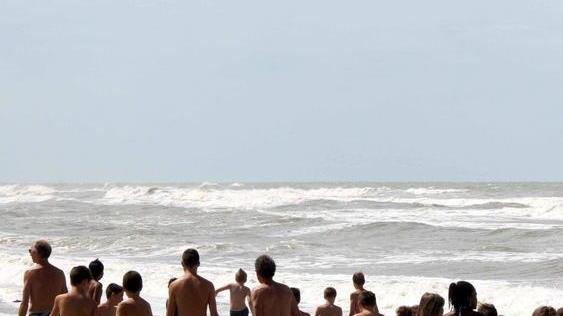 «Il Comune non paga i bagnini: siamo rimasti senza lo stipendio»