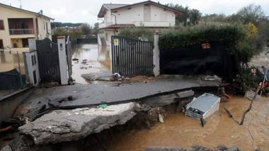 C'è l'allerta meteo, scuole chiuse a Massa e Carrara