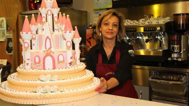 Al Clarabella Caffè torte e stuzzichini insuperabili