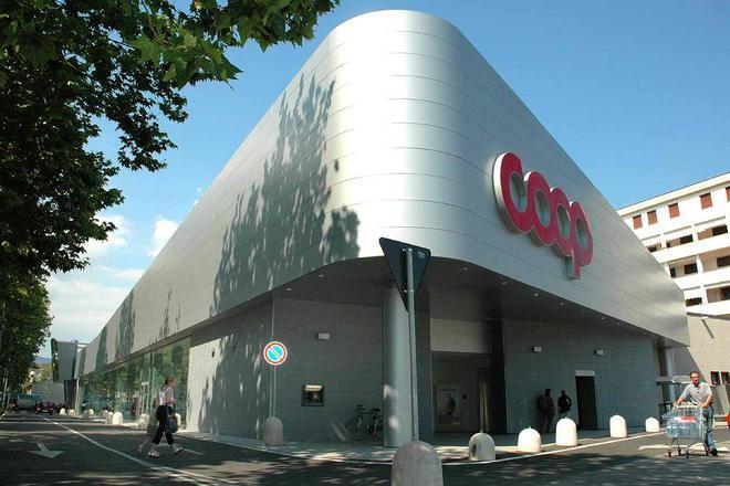 Furti alla Coop e a Panorama arrestati tre romeni 