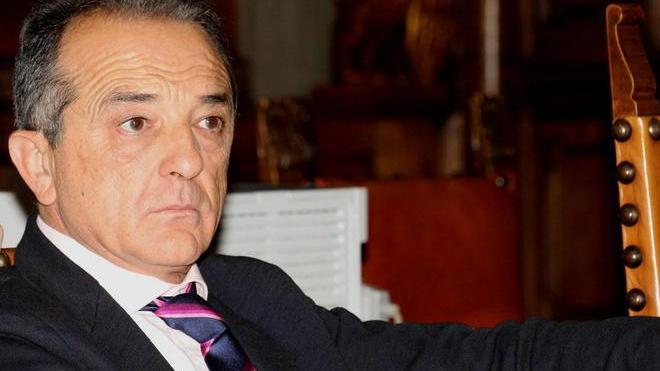 Milone: «Don Santino mi augura di andare alla Sorbona, a lui auguro di essere prescelto come Papa»