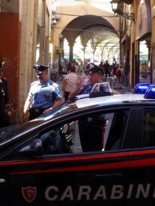 Arrestato dai militari mentre ruba il rame