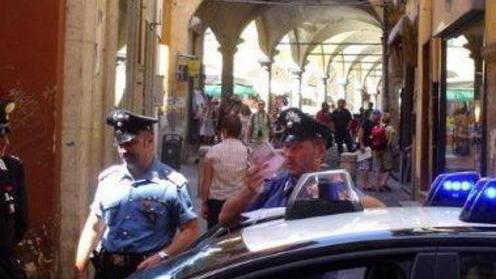 Arrestato dai militari mentre ruba il rame