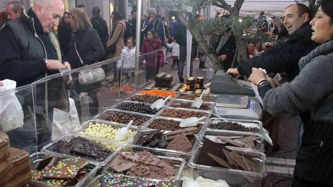 «Azzerare il Consorzio Carrara in vetrina» 