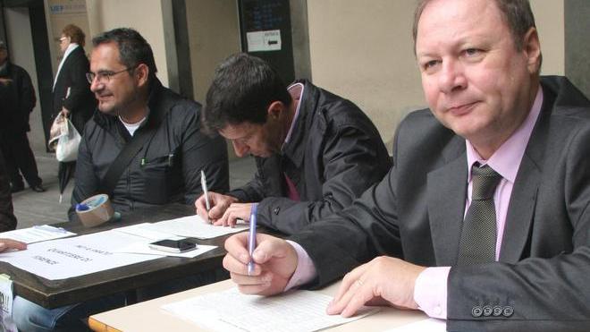 “No alla città metropolitana” Rinviata la fiaccolata