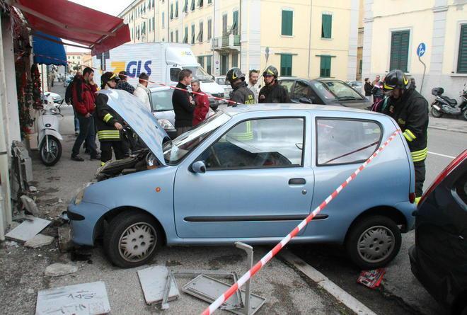 Tamponamento in viale Risorgimento, tragedia sfiorata 