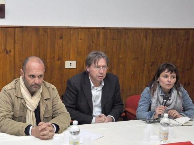 Pd, apertura ai renziani ma clima da resa dei conti 