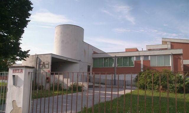 Ladri vandali nella scuola media 