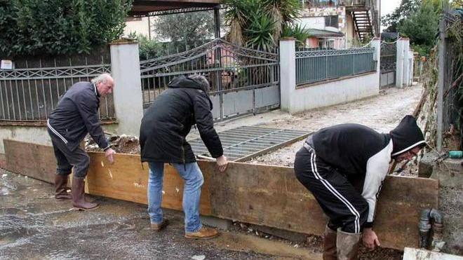 «Abbiamo imparato a difenderci da soli con dighe fai-da-te»