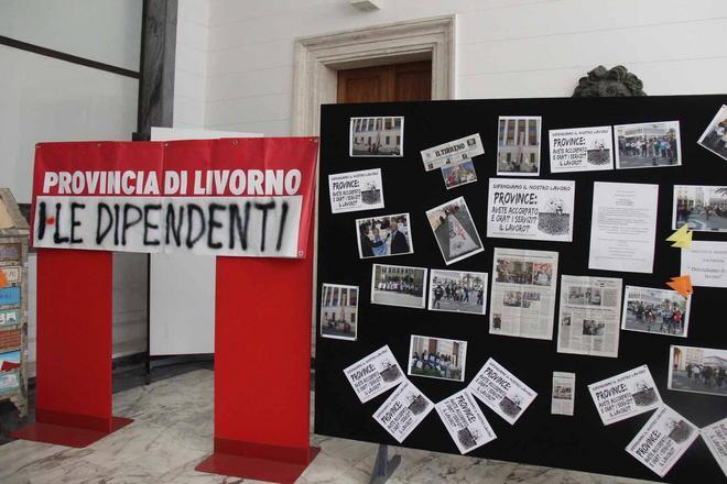 I dipendenti della Provincia impacchettano il palazzo 