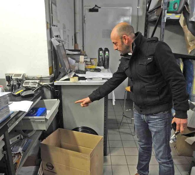 Ladri all’ora di pranzo al magazzino ricambi 