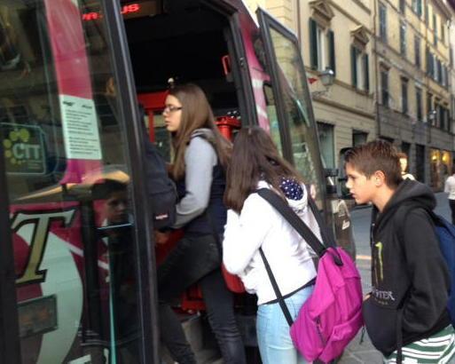 Appalti scaduti, i bus viaggiano ma non sono regolari 