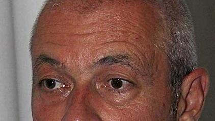 Porte chiuse per il revisore sotto processo