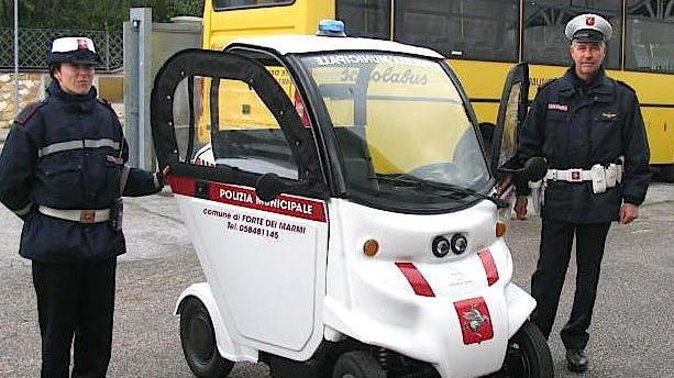 In pattuglia con l’auto elettrica Free Duck