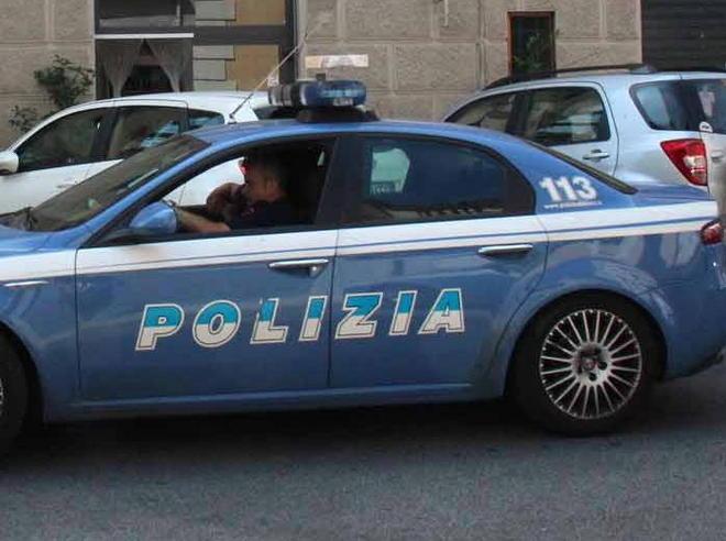 Ruba e mangia biscotti Denunciato un senzatetto 
