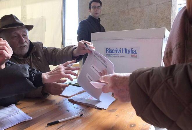 Primarie, votazioni tranquille nei seggi di Pisa 