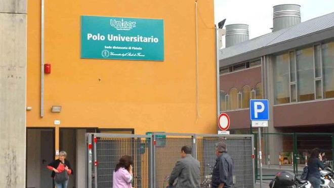 Polo Uniser, vendita entro dicembre ma cambiano i patti