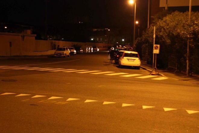 Perde i sensi al volante e va a sbattere contro cancello, è grave 
