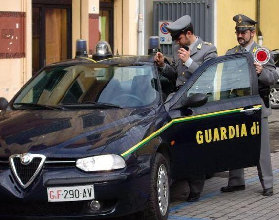 Vende funghi avariati dal camion denunciato, ora rischia il carcere 