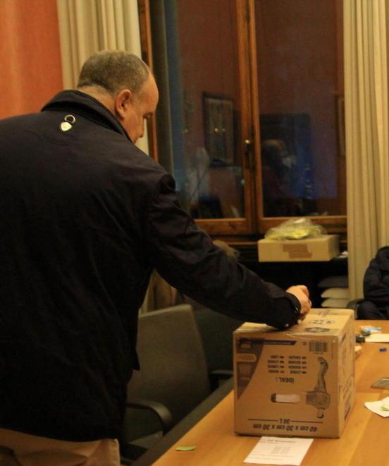 Proteste degli esclusi dalle urne poi il voto scorre via tranquillo