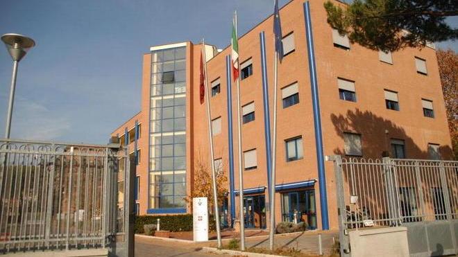 «Smantellano i servizi di nascosto»