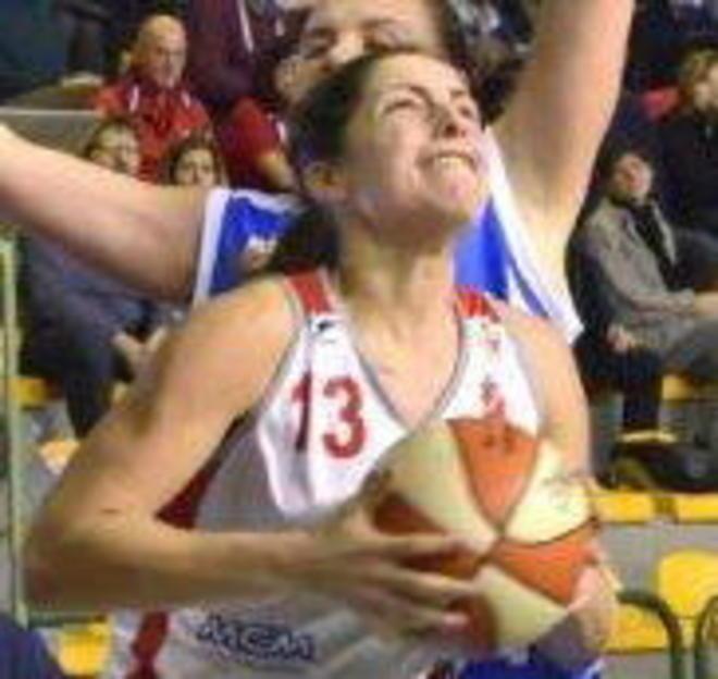 Mery Andrade si conferma il collante della squadra, Francesca Dotto vince la sfida con la gemella