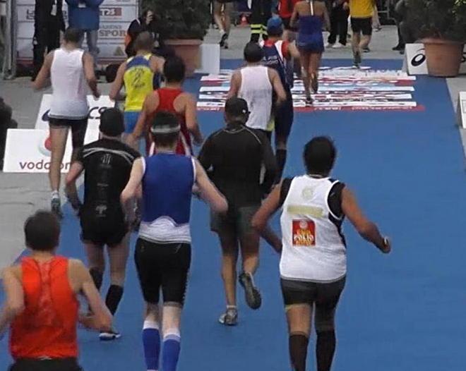 È in malattia ma corre la maratona di Firenze 