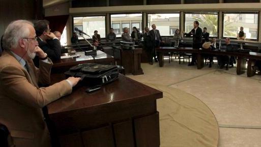 Spunta il cavillo salva-Tribunale