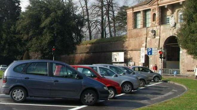 Vende una dose di droga a Porta S. Pietro: arrestato