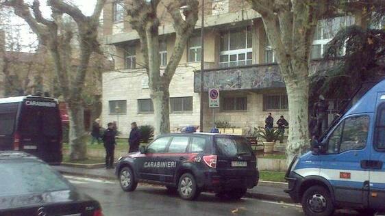 Varignano “blindato” per sfrattare chi occupa