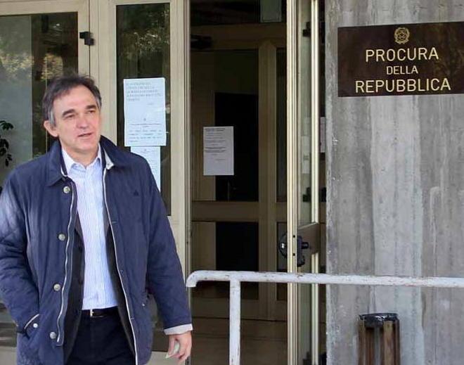 Buco Asl, Rossi in procura venerdì 