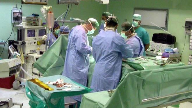 Operazione rinviata dopo sette ore di attesa disavventura di un giovane convocato all’ospedale per un intervento
