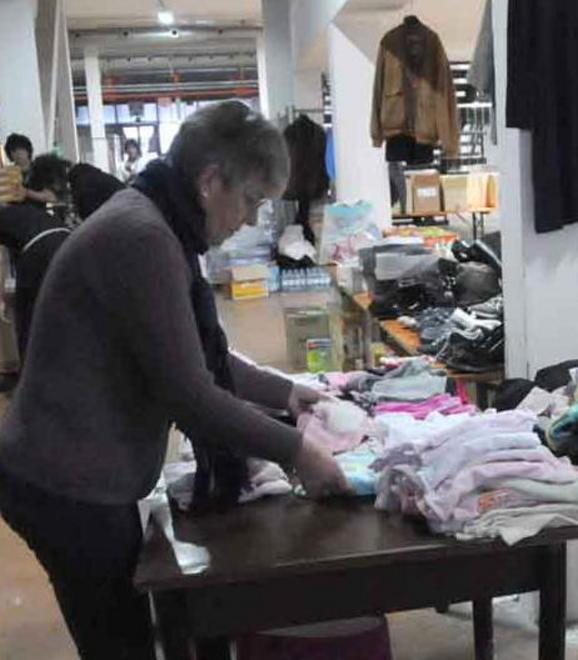 In distribuzione alla Imm alimenti e vestiario