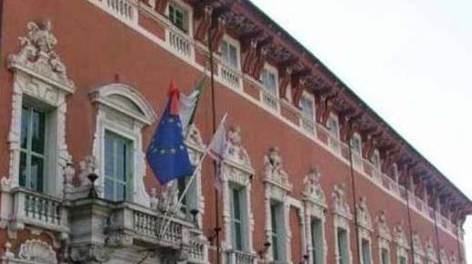 Tagli alle prefetture: A Pisa per la patente? «Un rischio reale»