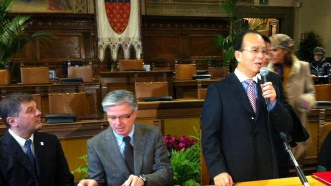 L’ambasciatore Ding Wei: «A Prato e in Italia non c’è la mafia cinese»